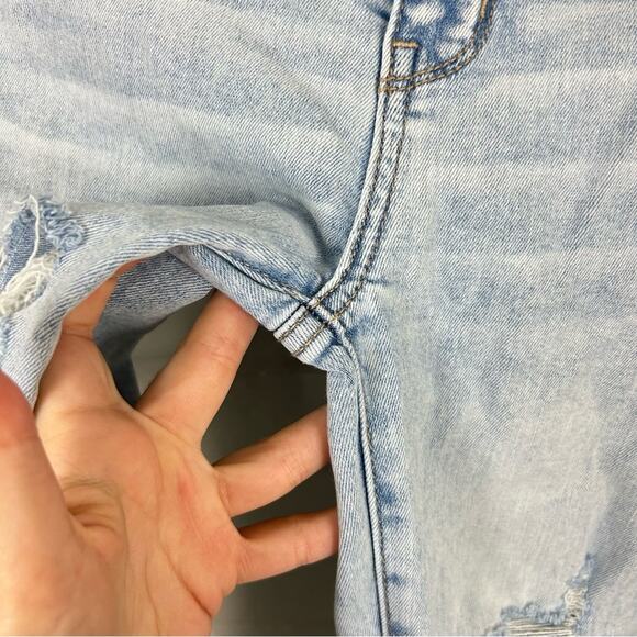 American Eagle Distressed Light Wash High Rise Jegging Size 2 - Picture 6 of 11